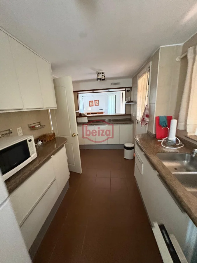 Casa en Playa Mansa, propiedad 298534 -Imagen 24