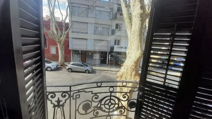 Alquiler Amplio Apto 3 Domitorios | Balcón | 3 Baños | Zona Centro