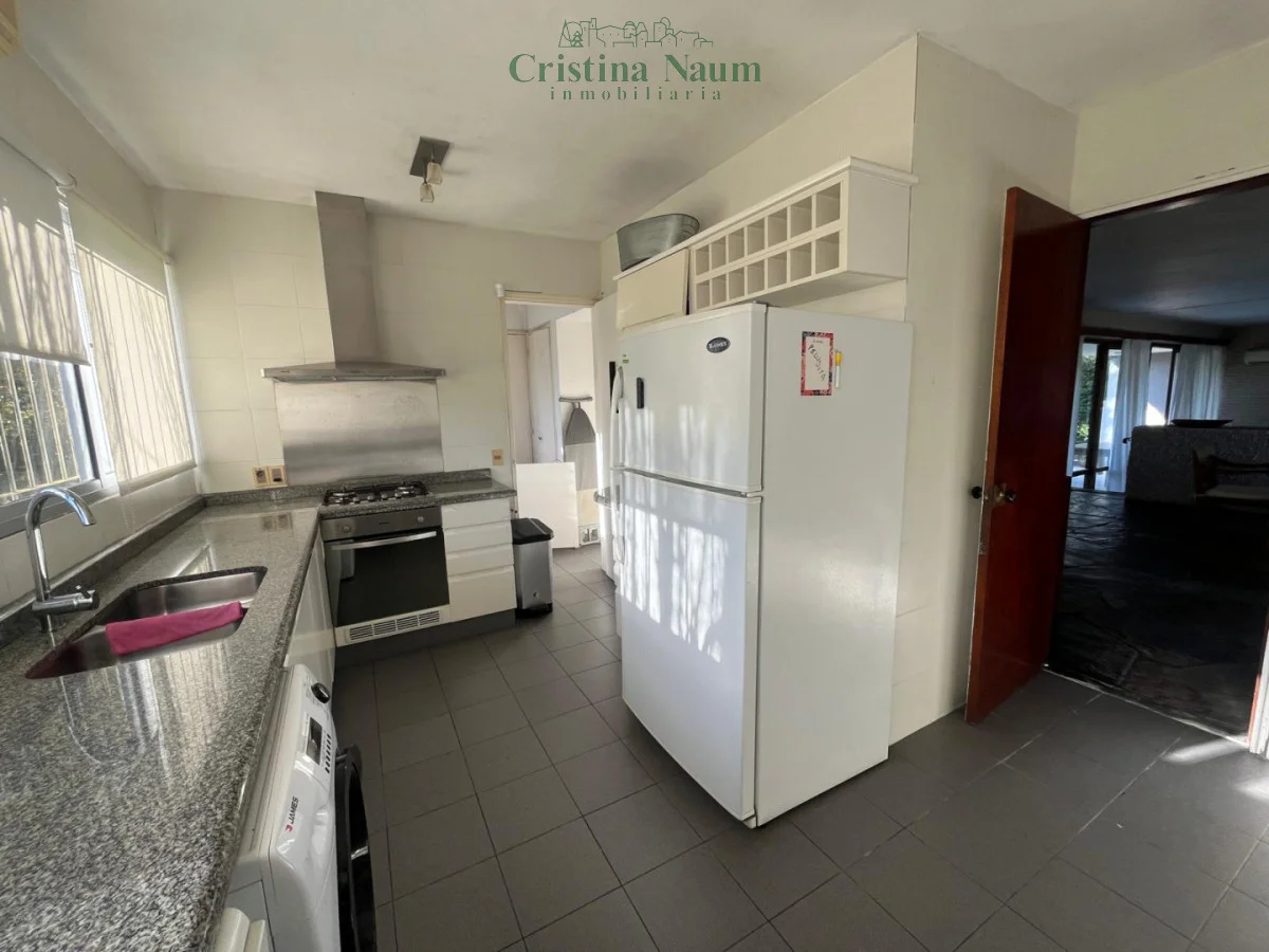 Casa en Playa Mansa, propiedad 292566 -Imagen 11