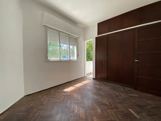 Traspaso De Alquiler Casa De Altos Con Patio En La Teja