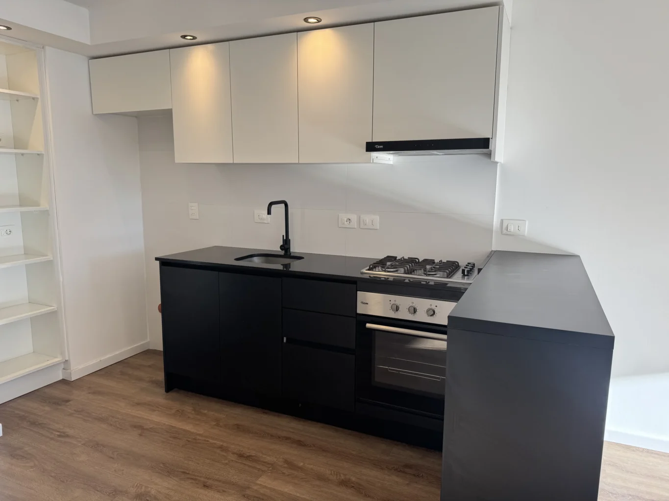 Apartamento en Cordón Sur, propiedad 296017 -Imagen 2