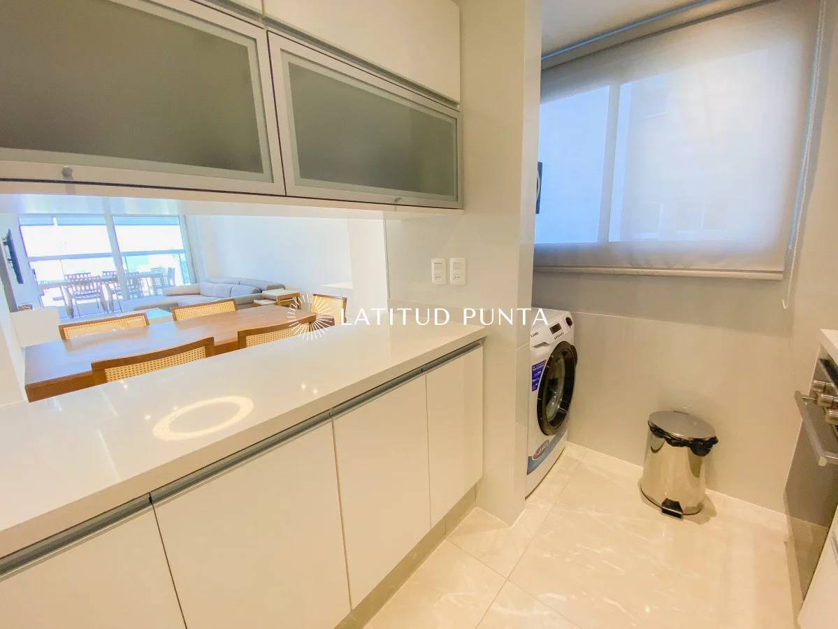 Apartamento en Playa Mansa, propiedad 297037 -Imagen 14