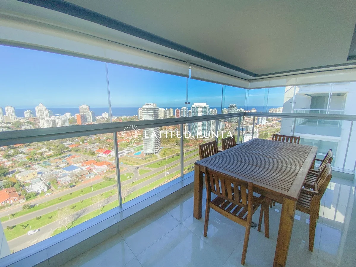 Apartamento en Playa Mansa, propiedad 297037 -Imagen 3