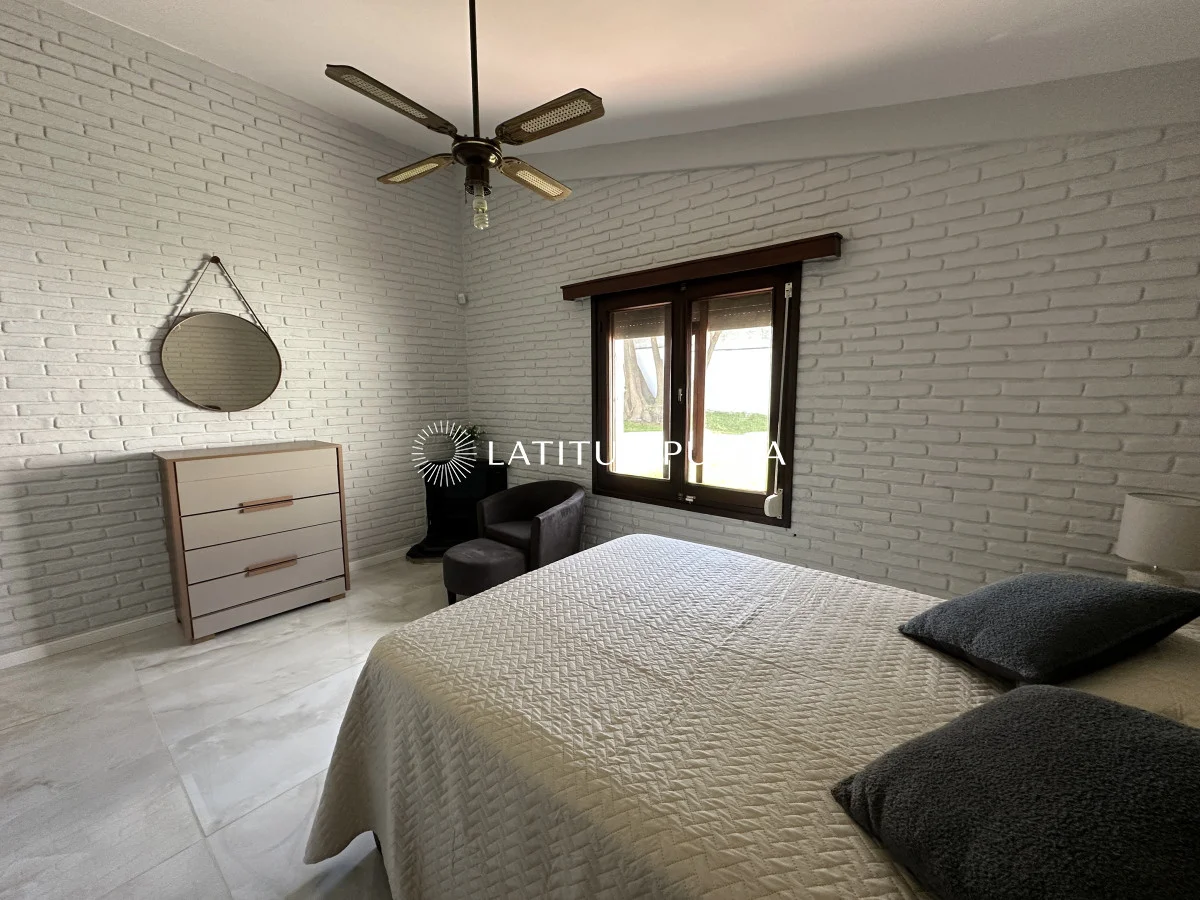 Casa en Playa Mansa, propiedad 297044 -Imagen 12