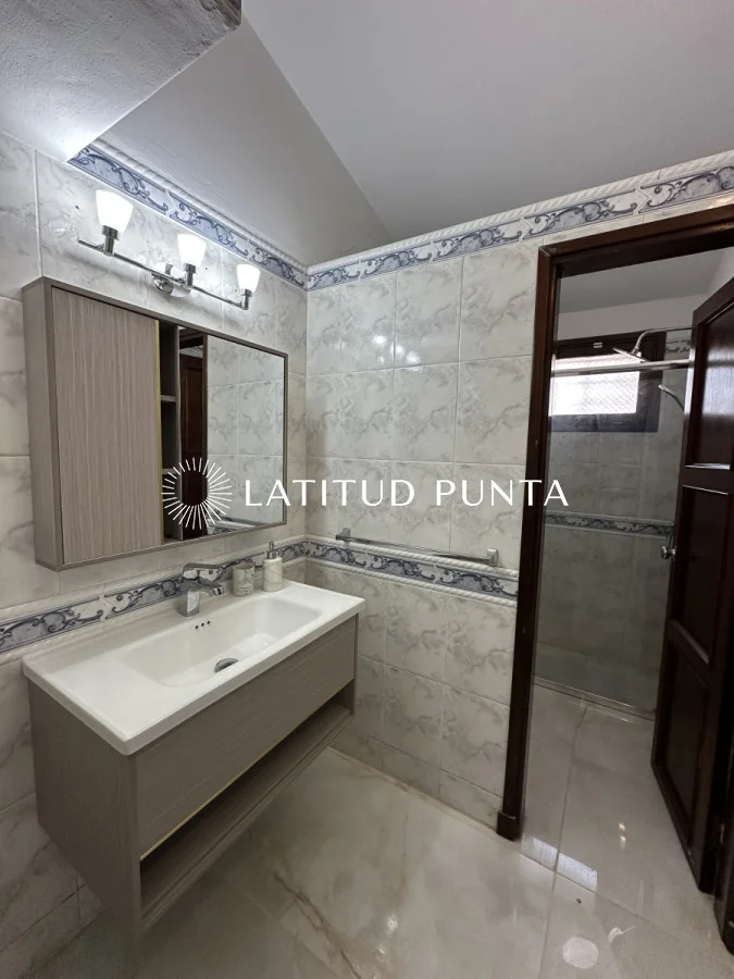 Casa en Playa Mansa, propiedad 297044 -Imagen 14