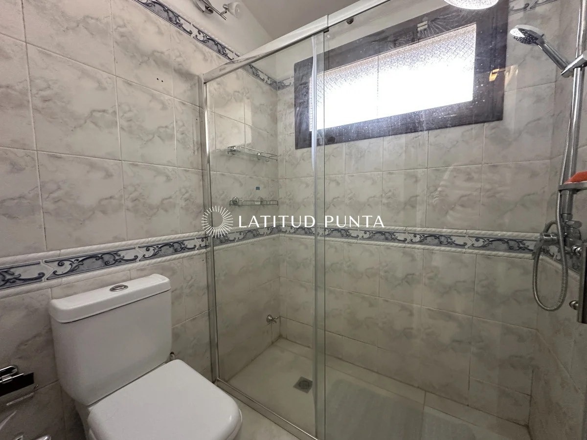 Casa en Playa Mansa, propiedad 297044 -Imagen 15