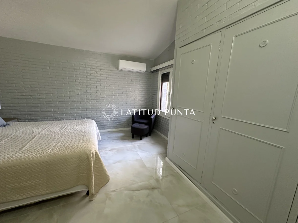 Casa en Playa Mansa, propiedad 297044 -Imagen 19