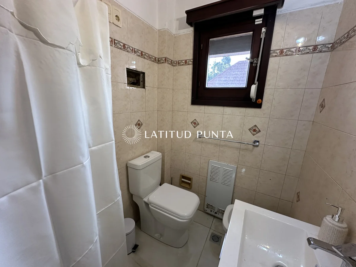 Casa en Playa Mansa, propiedad 297044 -Imagen 20