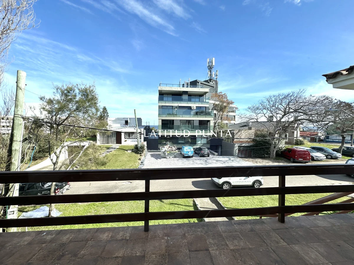 Casa en Playa Mansa, propiedad 297044 -Imagen 3