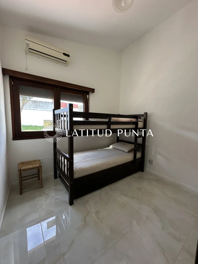 Casa en Playa Mansa, propiedad 297044 -Imagen 23