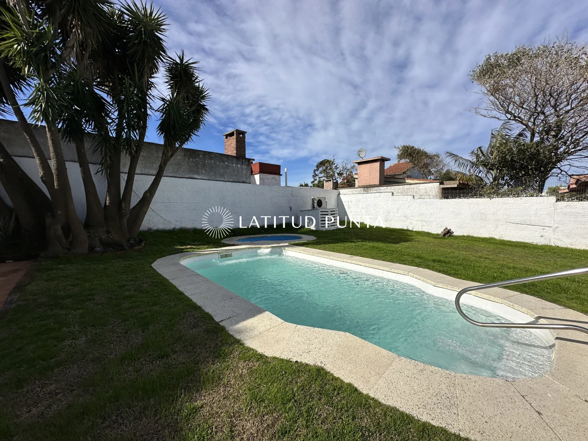 Casa en Playa Mansa, propiedad 297044 -Imagen 6