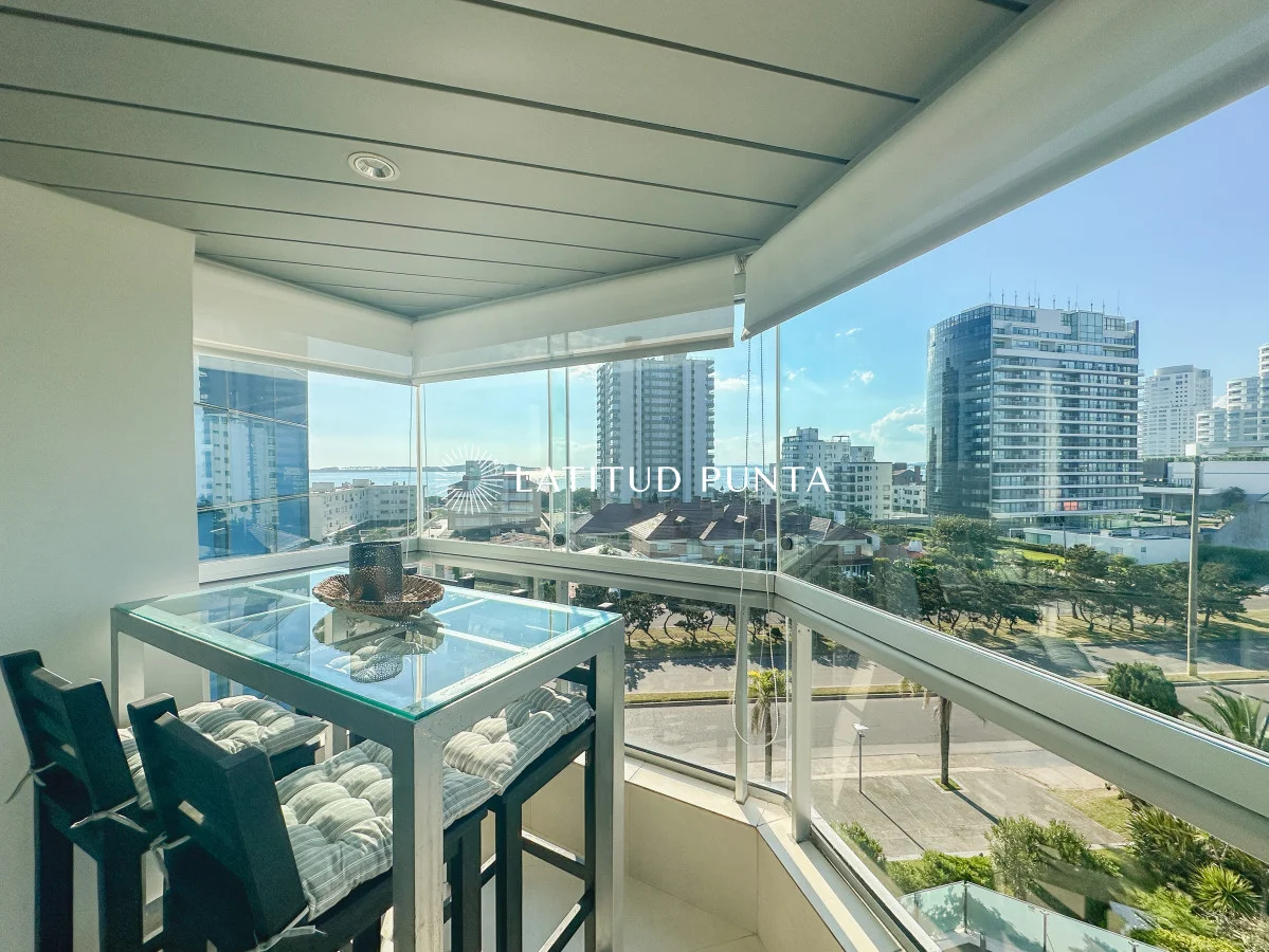 Apartamento en Playa Mansa, propiedad 297046 -Imagen 5