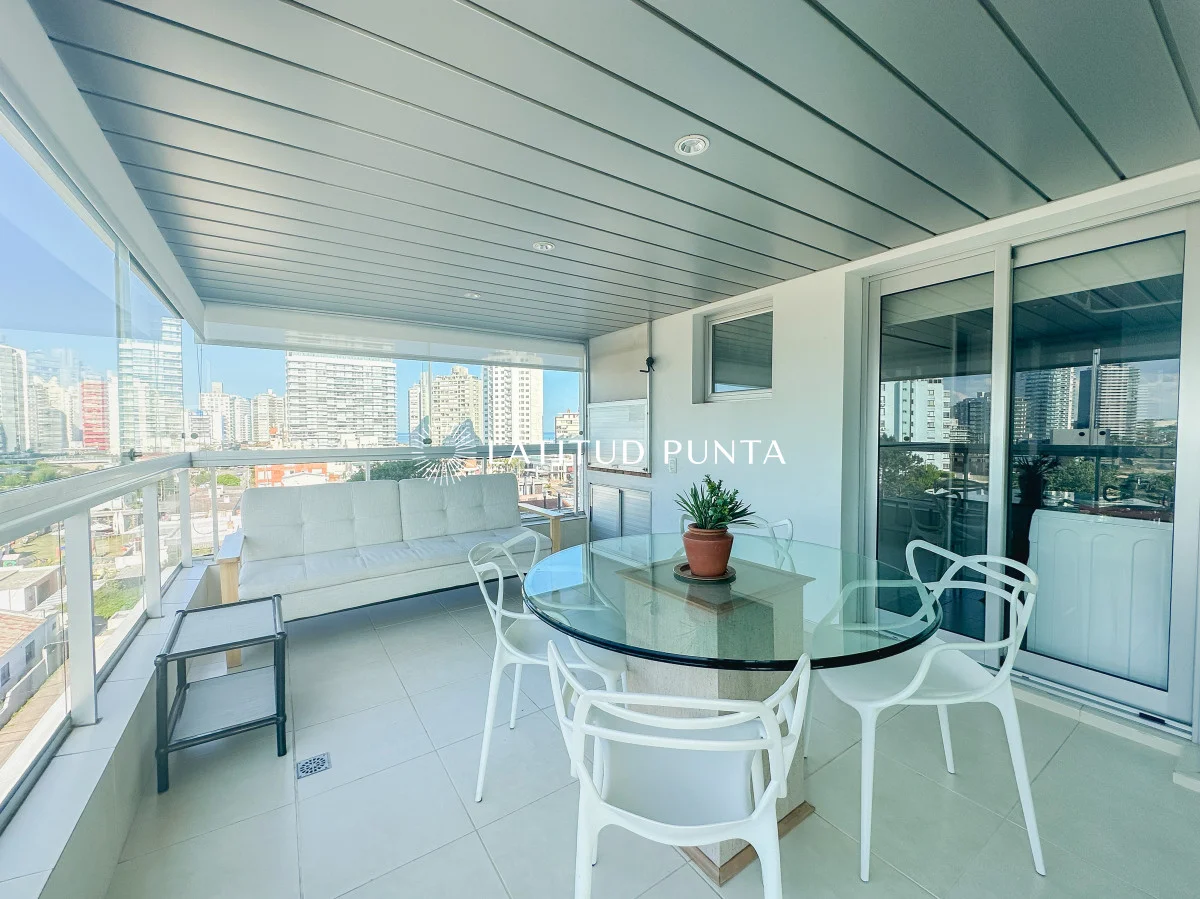 Apartamento en Playa Mansa, propiedad 297046 -Imagen 6