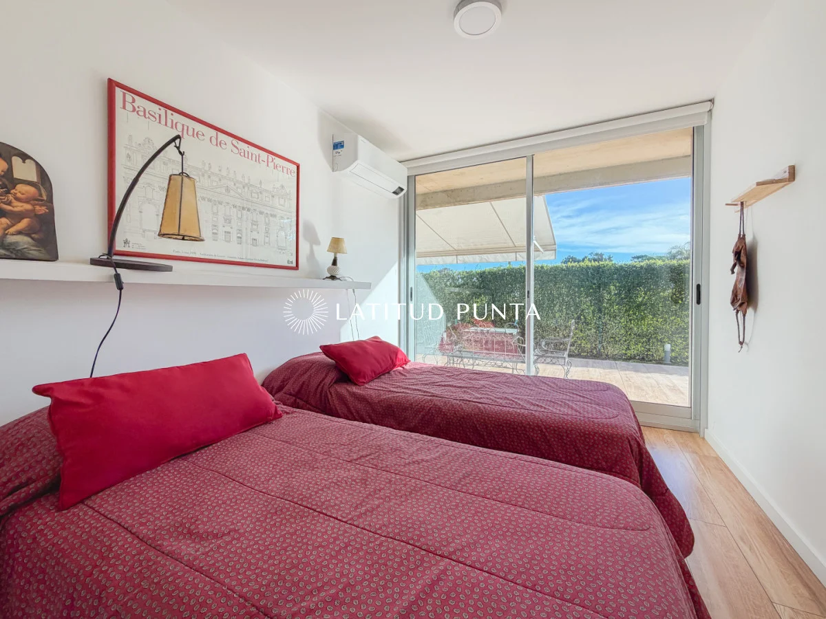 Apartamento en Playa Mansa, propiedad 297056 -Imagen 13