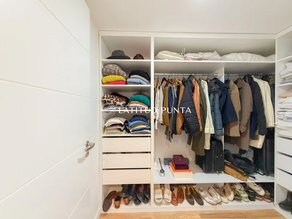 Apartamento en Playa Mansa, propiedad 297056 -Imagen 23