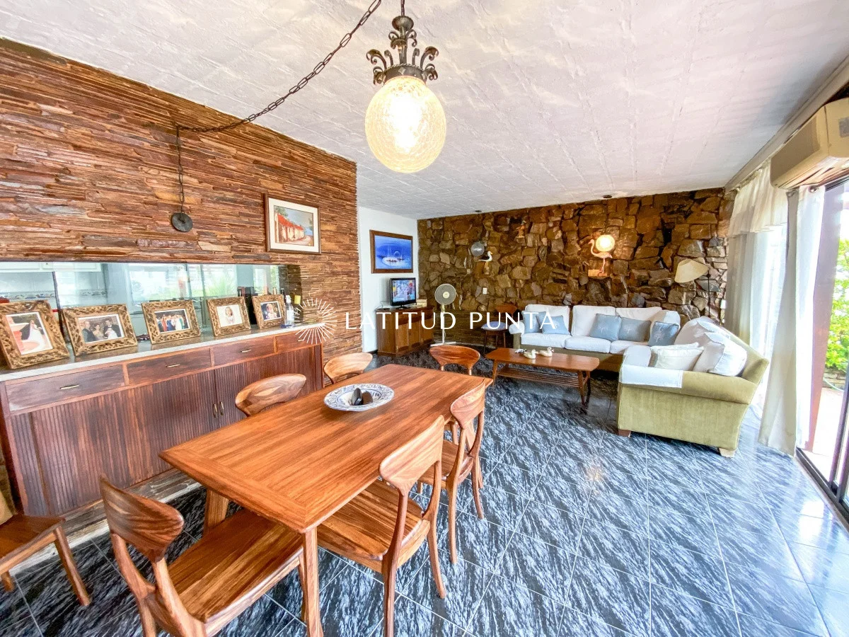 Casa en Playa Mansa, propiedad 297057 -Imagen 3