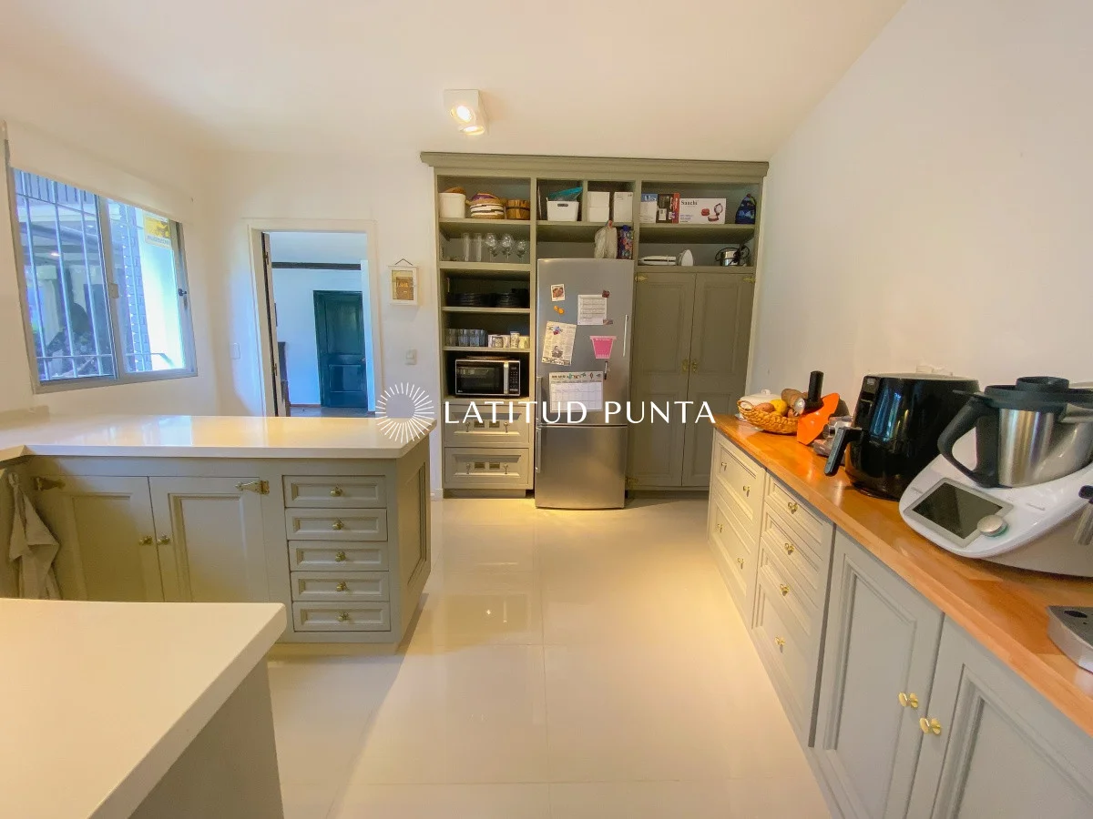 Casa en Playa Mansa, propiedad 297059 -Imagen 18