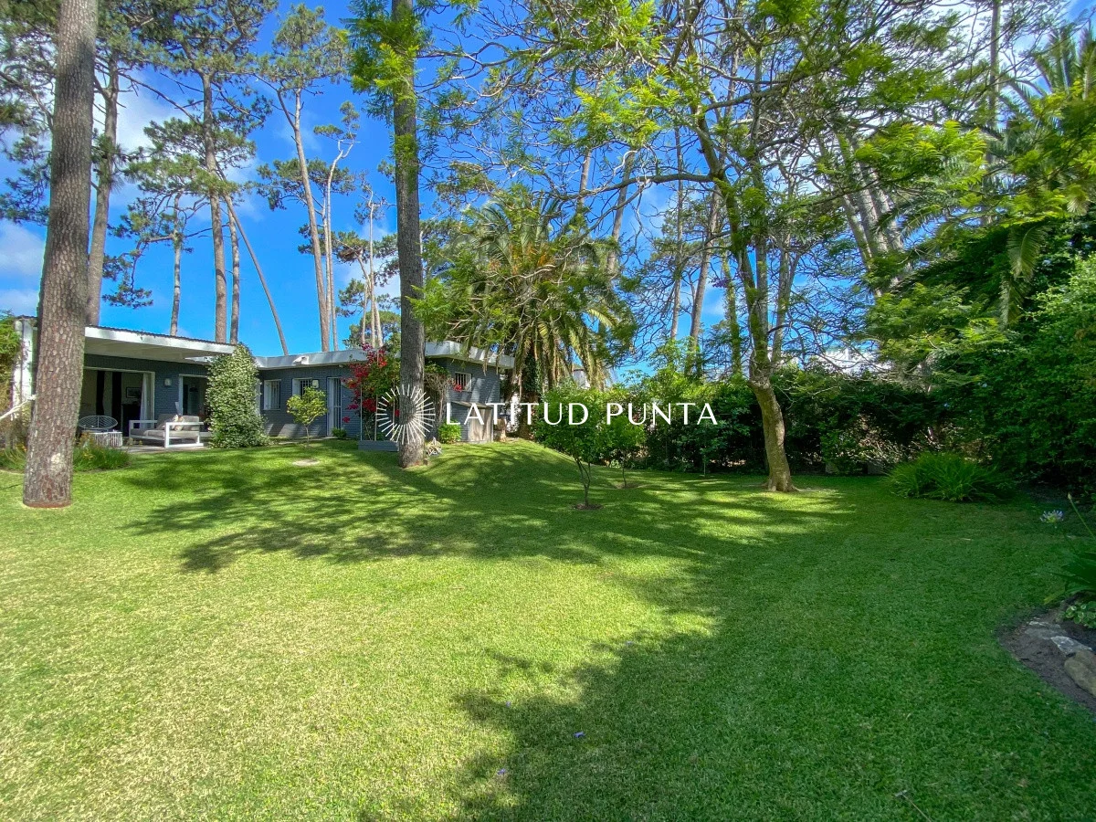 Casa en Playa Mansa, propiedad 297059 -Imagen 22