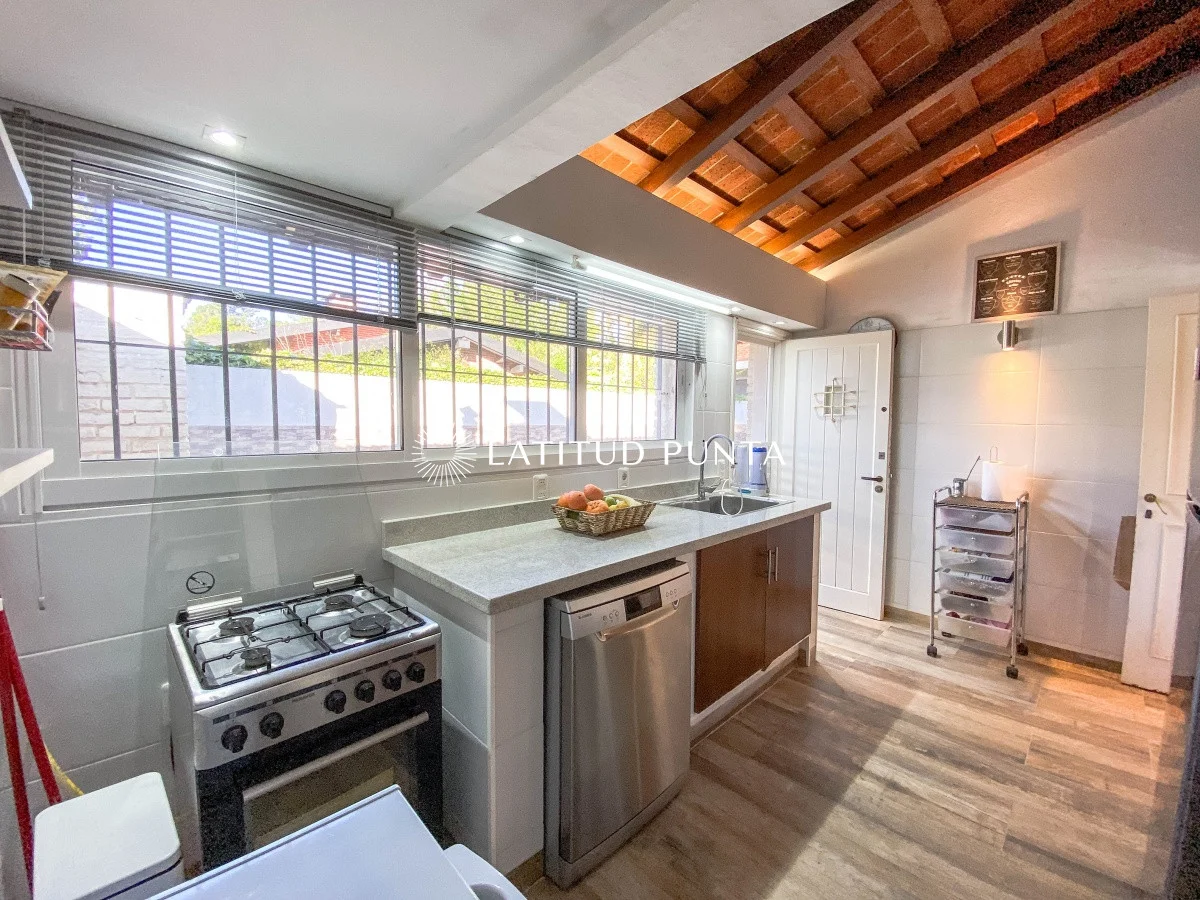 Casa en Playa Mansa, propiedad 297062 -Imagen 12
