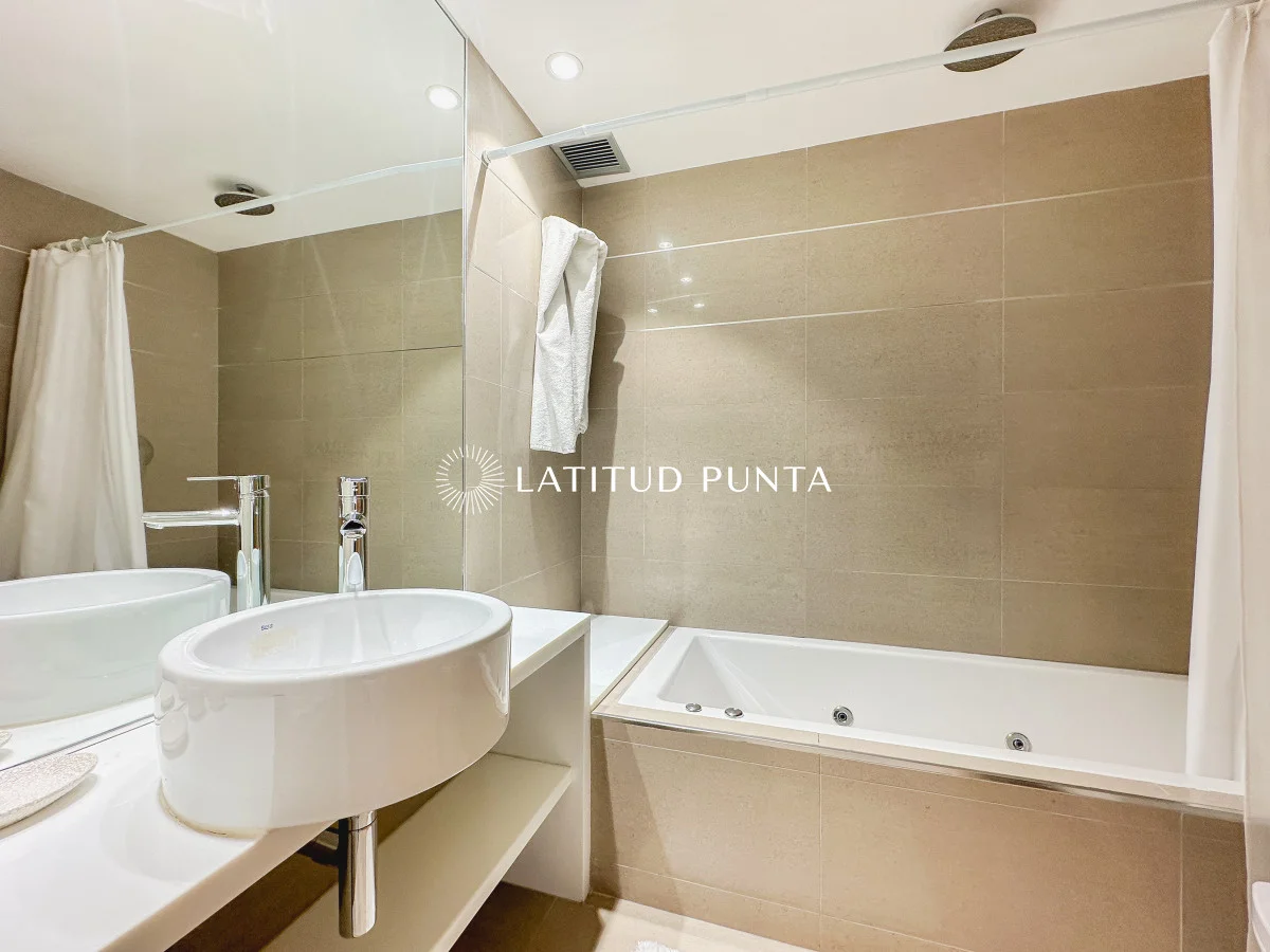 Apartamento en Playa Mansa, propiedad 299332 -Imagen 14