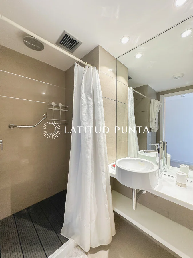 Apartamento en Playa Mansa, propiedad 299332 -Imagen 20
