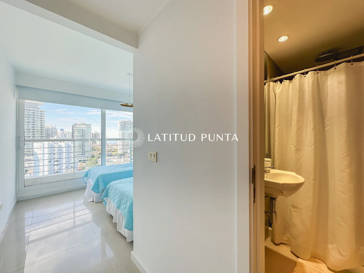 Apartamento en Playa Mansa, propiedad 299332 -Imagen 21