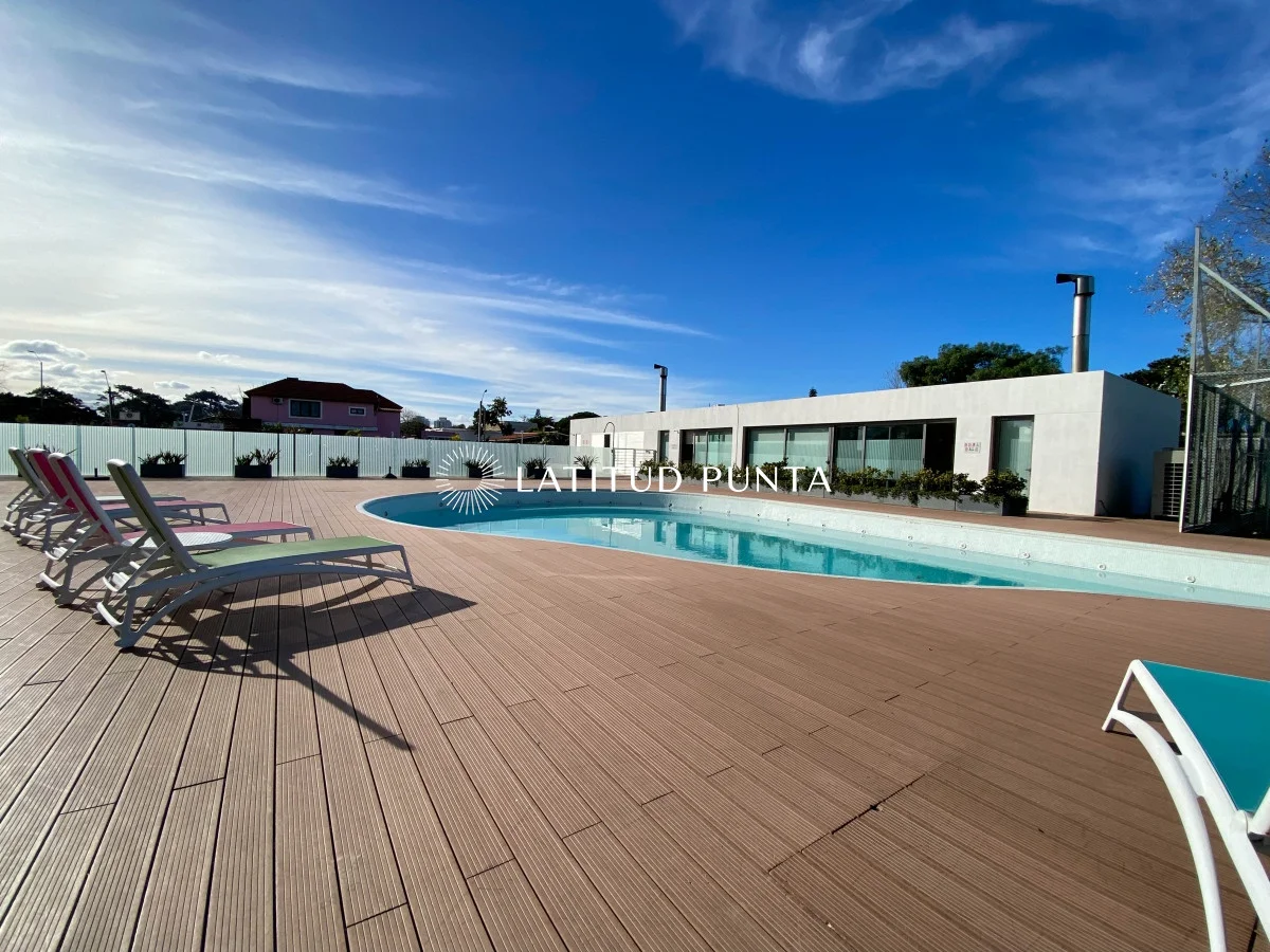 Apartamento en Playa Mansa, propiedad 301244 -Imagen 14