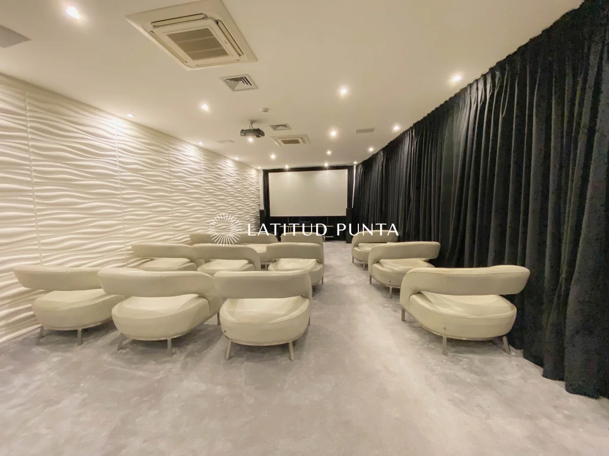 Apartamento en Playa Mansa, propiedad 301244 -Imagen 19