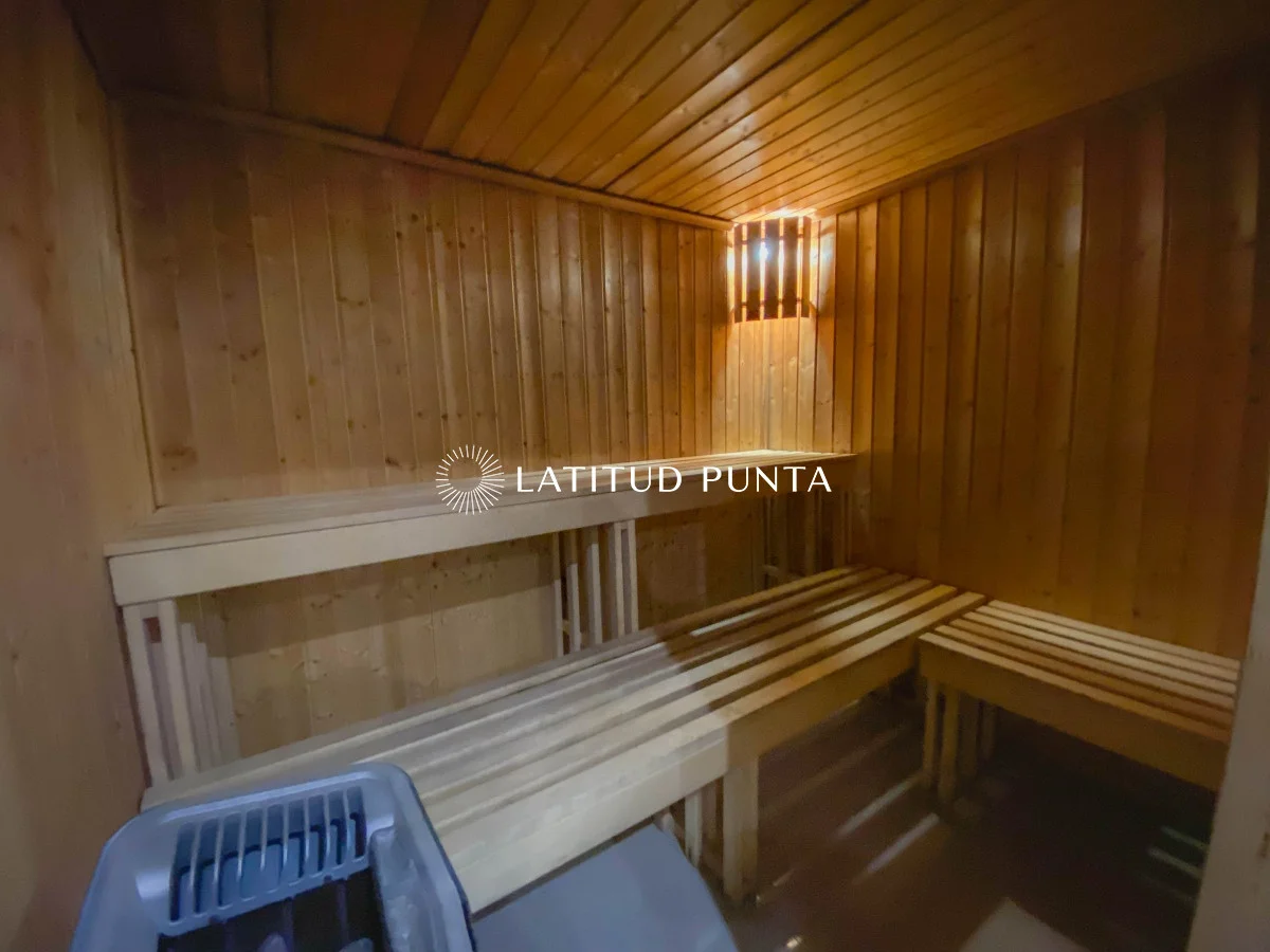 Apartamento en Playa Mansa, propiedad 301244 -Imagen 20