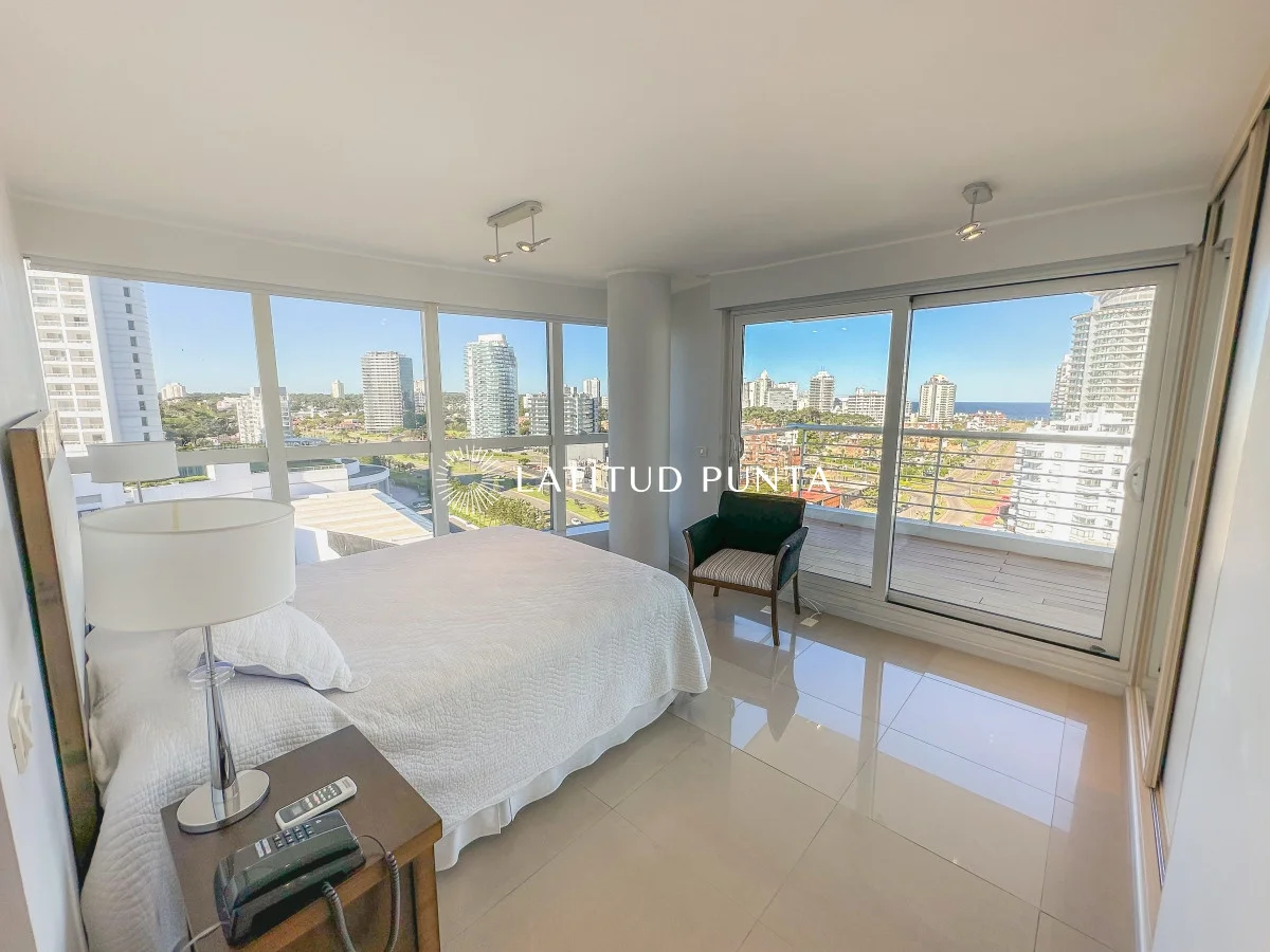 Apartamento en Playa Mansa, propiedad 301538 -Imagen 15
