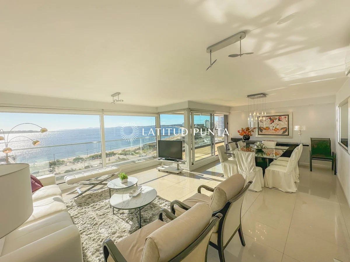 Apartamento en Playa Mansa, propiedad 301538 -Imagen 3