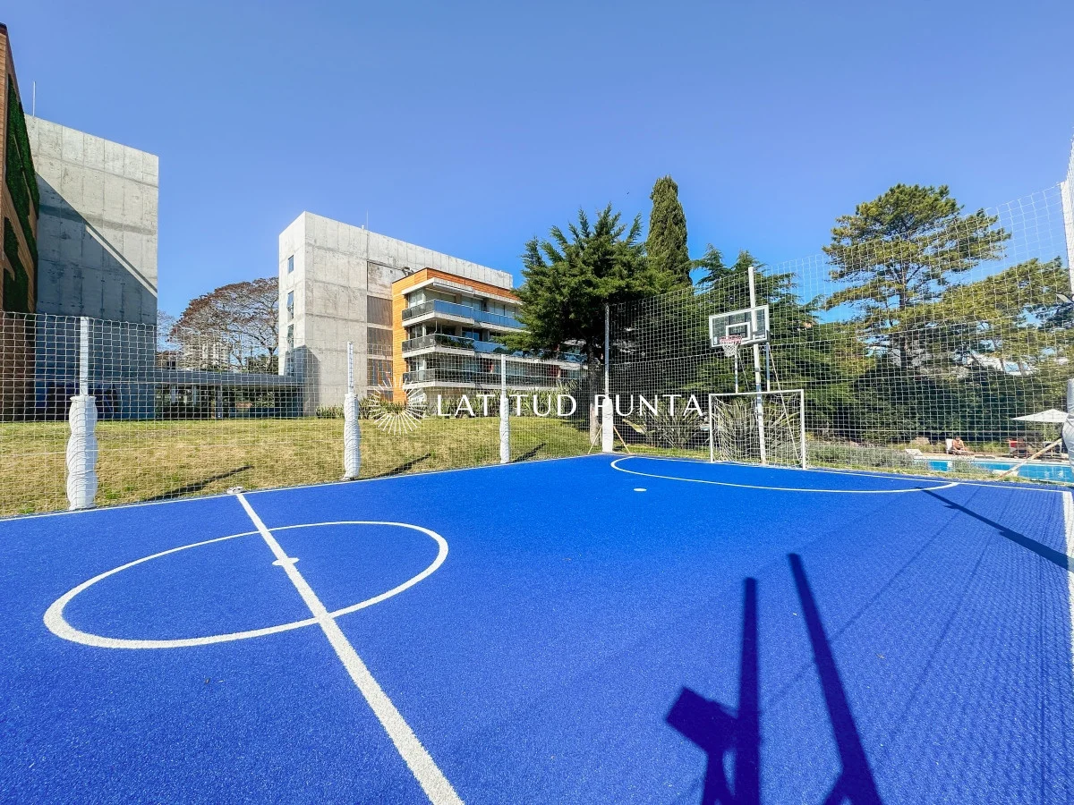 Apartamento en Playa Mansa, propiedad 301540 -Imagen 21