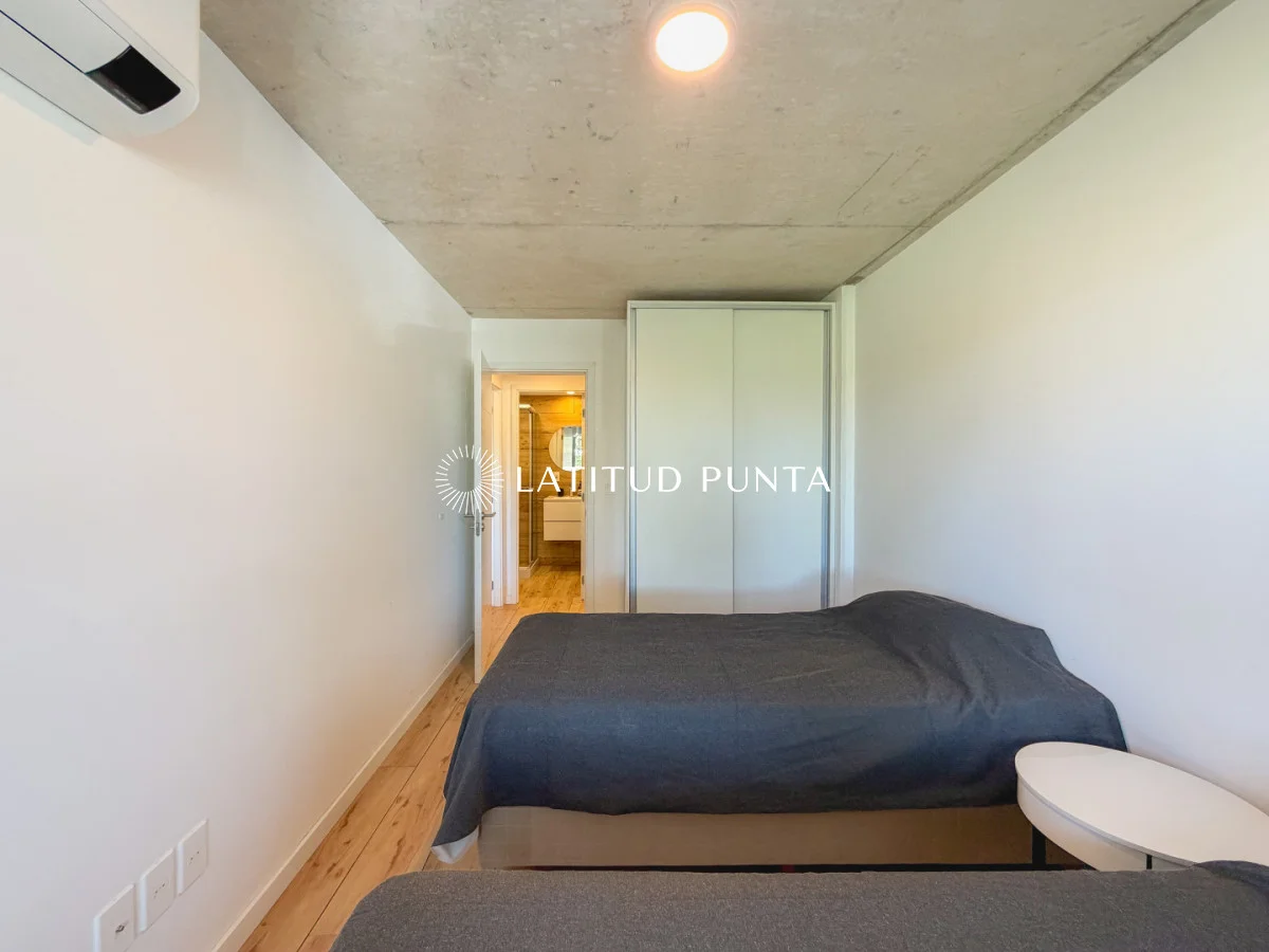 Apartamento en Playa Mansa, propiedad 301540 -Imagen 9