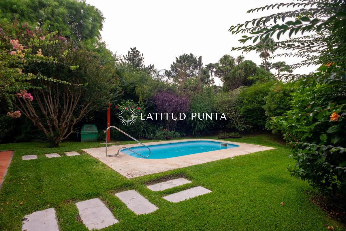 Casa en Barrio Cantegril, propiedad 302958 -Imagen 2