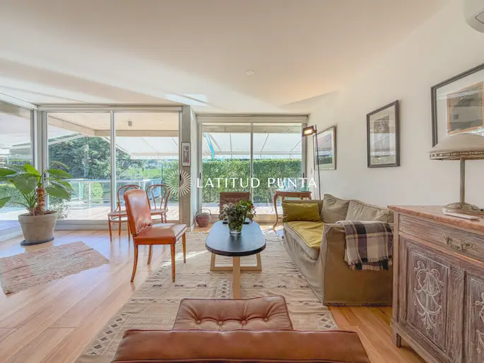 Apartamento en Mansa, 2 dormitorios y parrillero