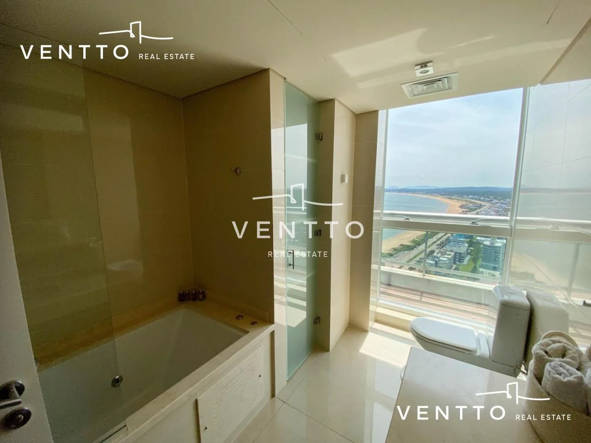 Apartamento en Playa Mansa, propiedad 295377 -Imagen 11