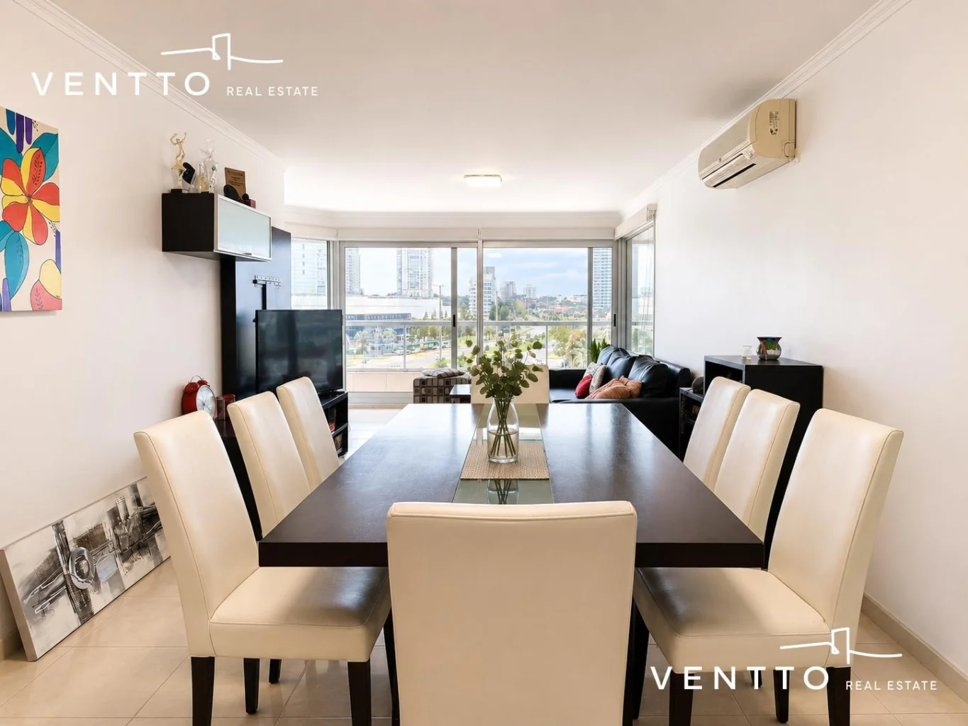 Apartamento en Playa Mansa, propiedad 295397 -Imagen 2