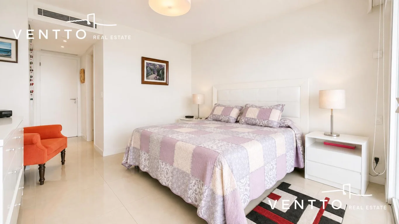 Apartamento en Playa Mansa, propiedad 295411 -Imagen 8