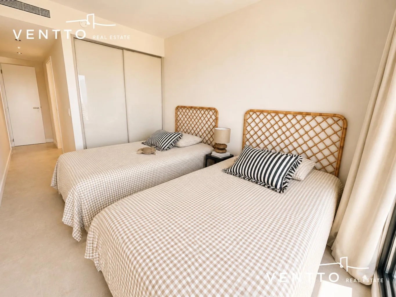 Apartamento en Playa Mansa, propiedad 295421 -Imagen 7