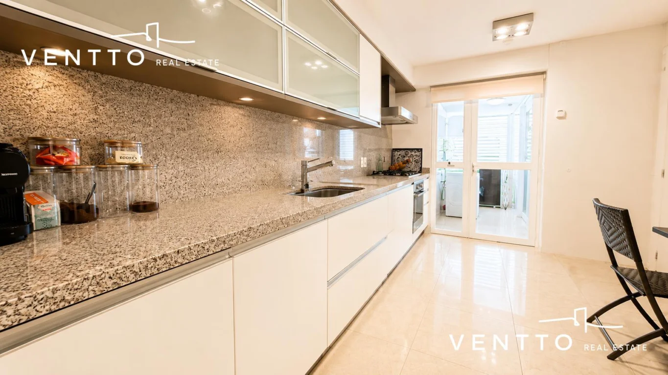 Apartamento en Playa Mansa, propiedad 295431 -Imagen 7