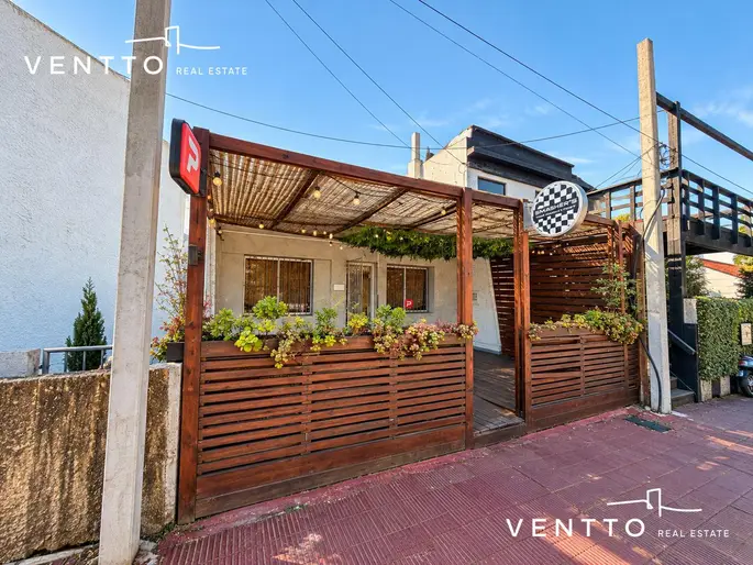 Local comercial apto grastronomia a metros del puerto
