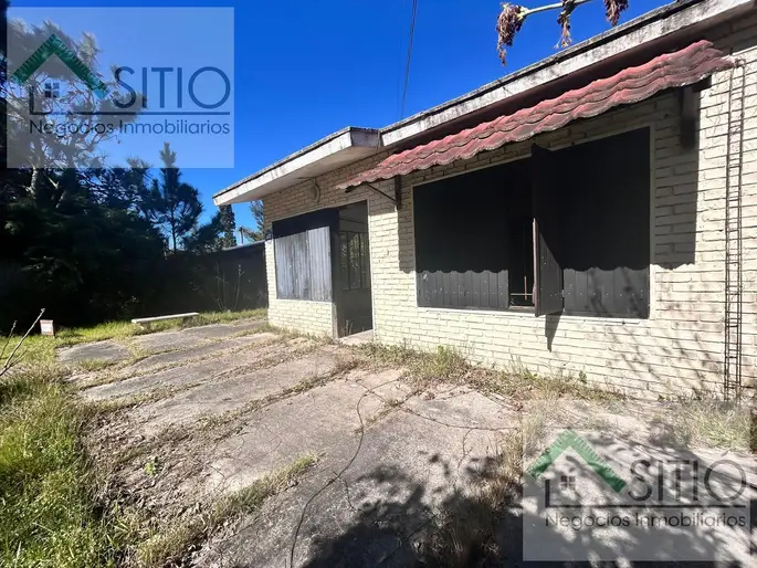 Vendo Casa de 2 dormitorios con 1200 m2 a 1 cuadra de la playa