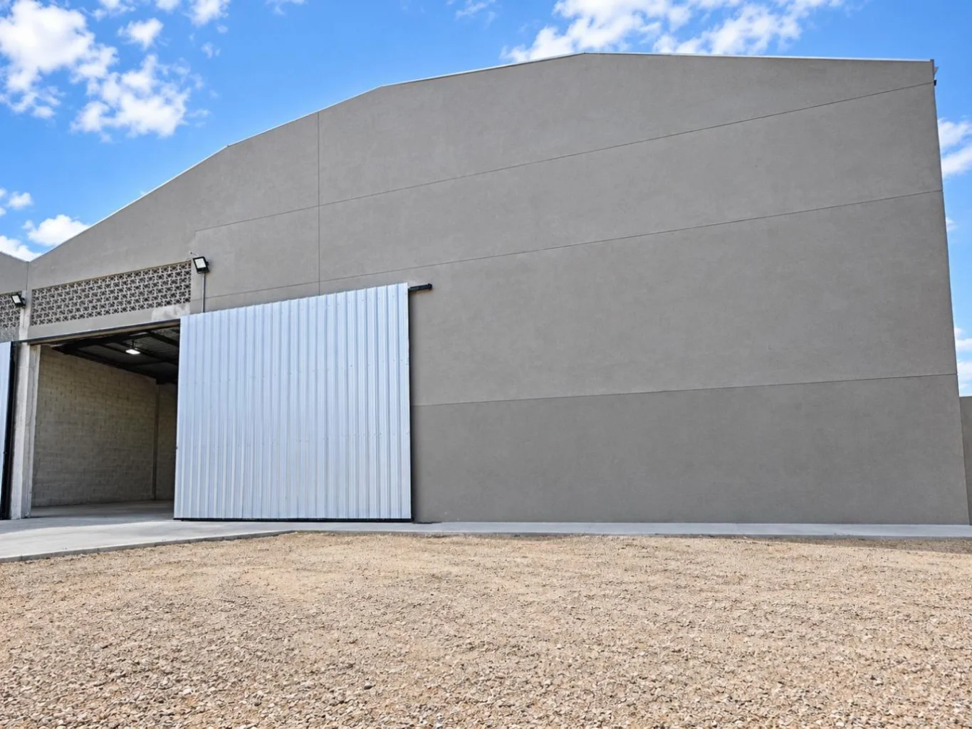 Depósito en Belvedere, propiedad 300391 -Imagen 1