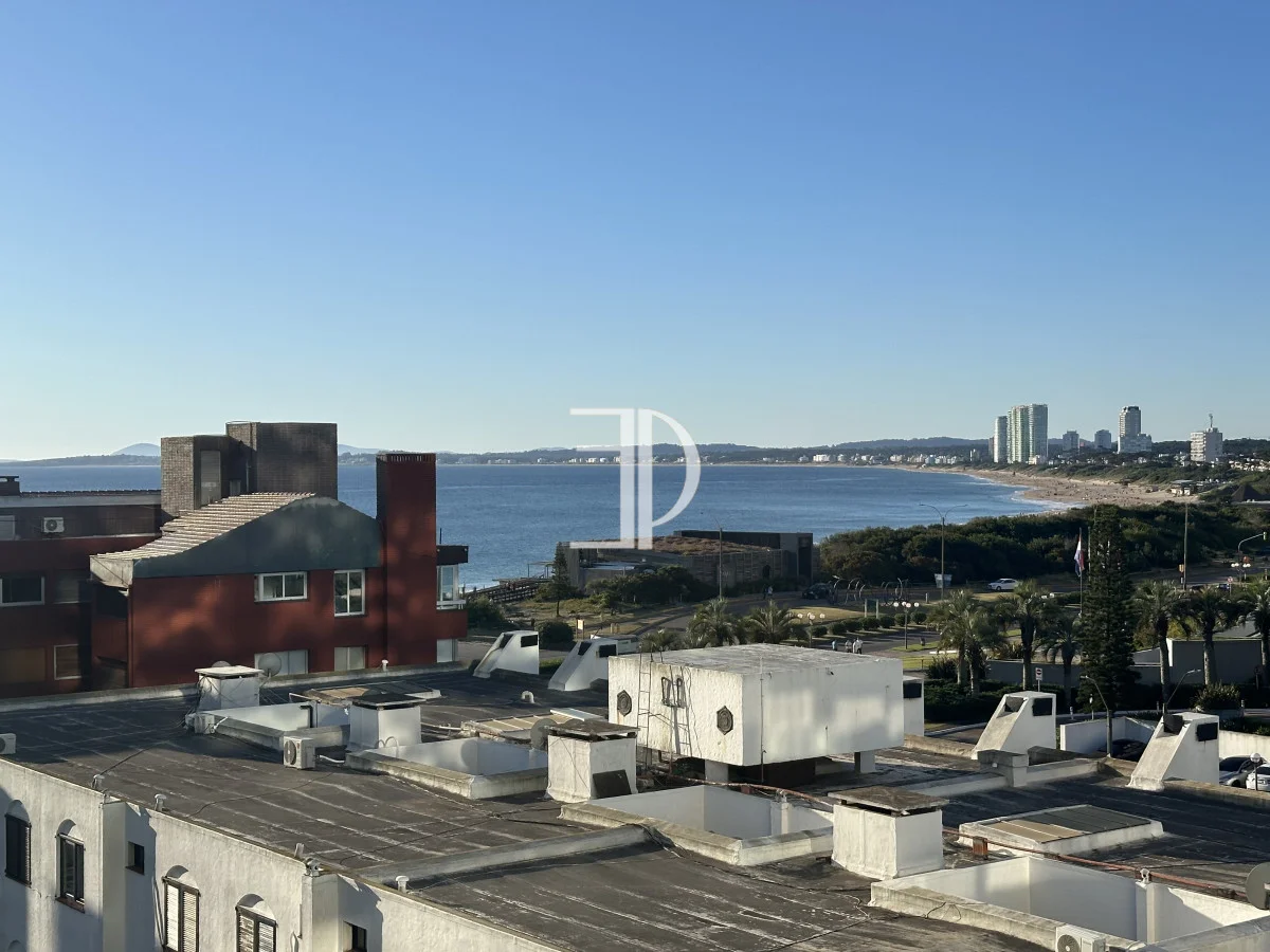 Apartamento en Playa Mansa, propiedad 299136 -Imagen 1