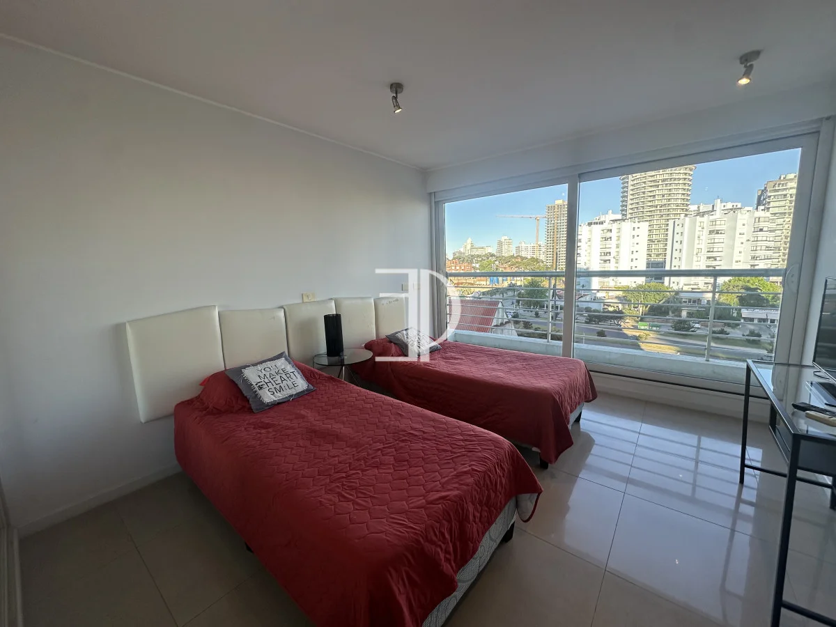 Apartamento en Playa Mansa, propiedad 299136 -Imagen 19