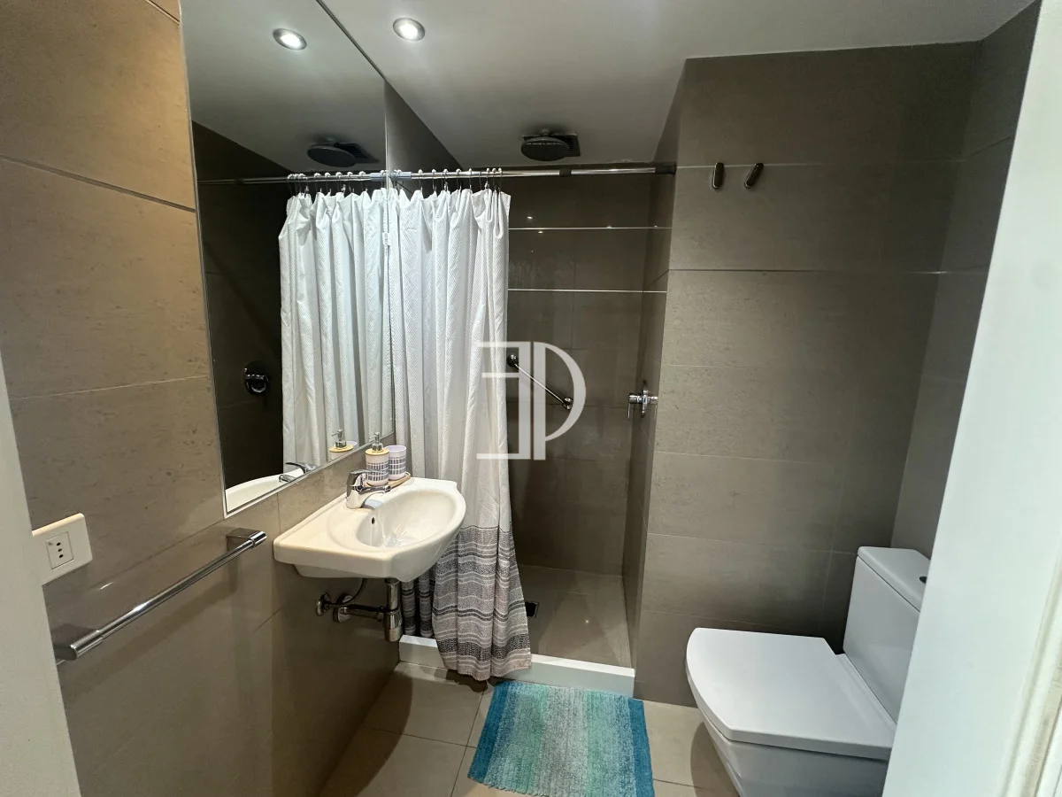 Apartamento en Playa Mansa, propiedad 299136 -Imagen 24
