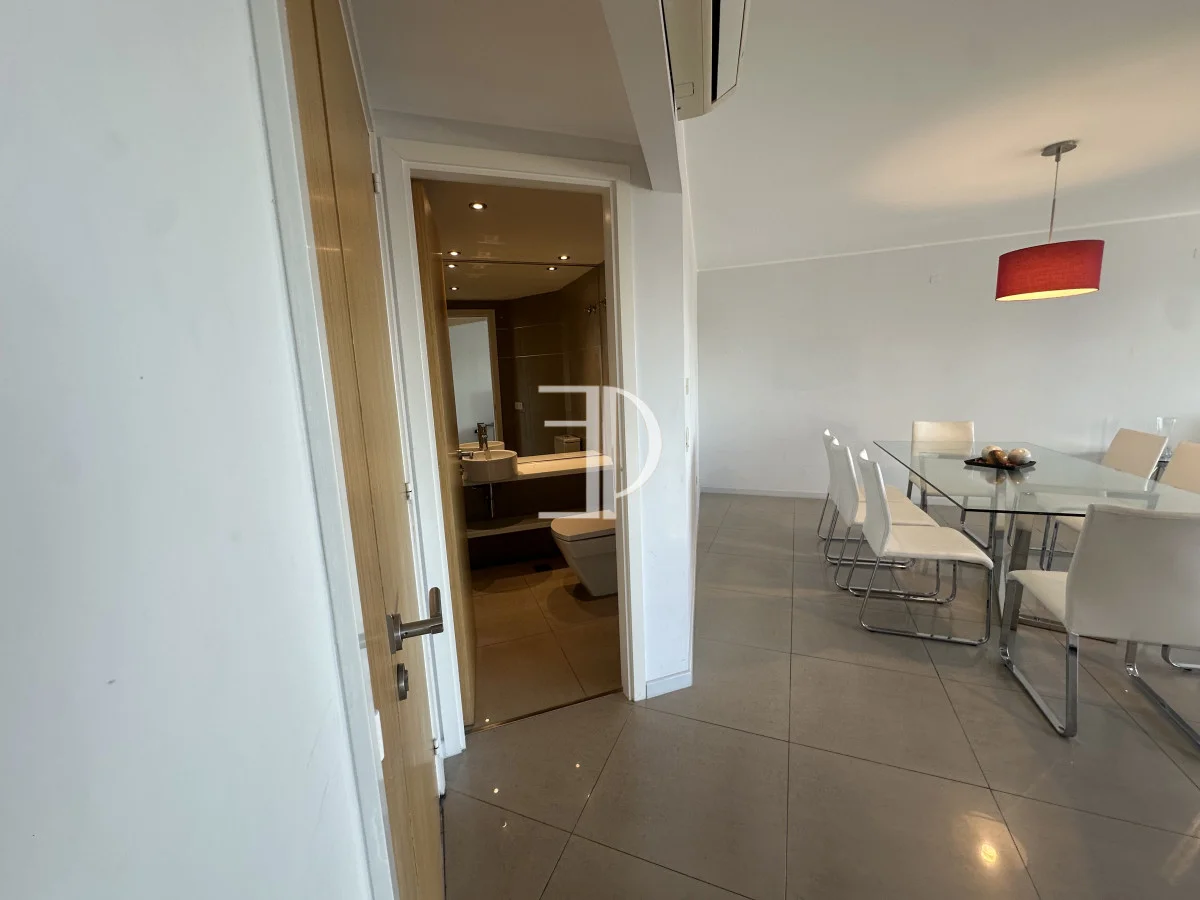 Apartamento en Playa Mansa, propiedad 299136 -Imagen 6