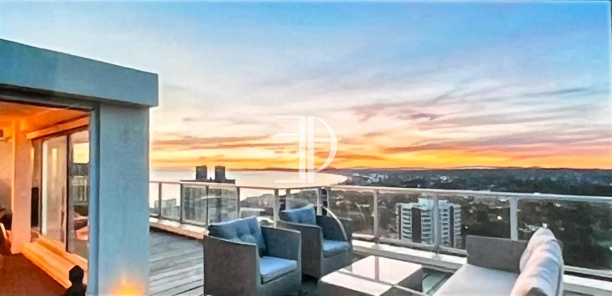 Apartamento en Playa Mansa, propiedad 299140 -Imagen 14