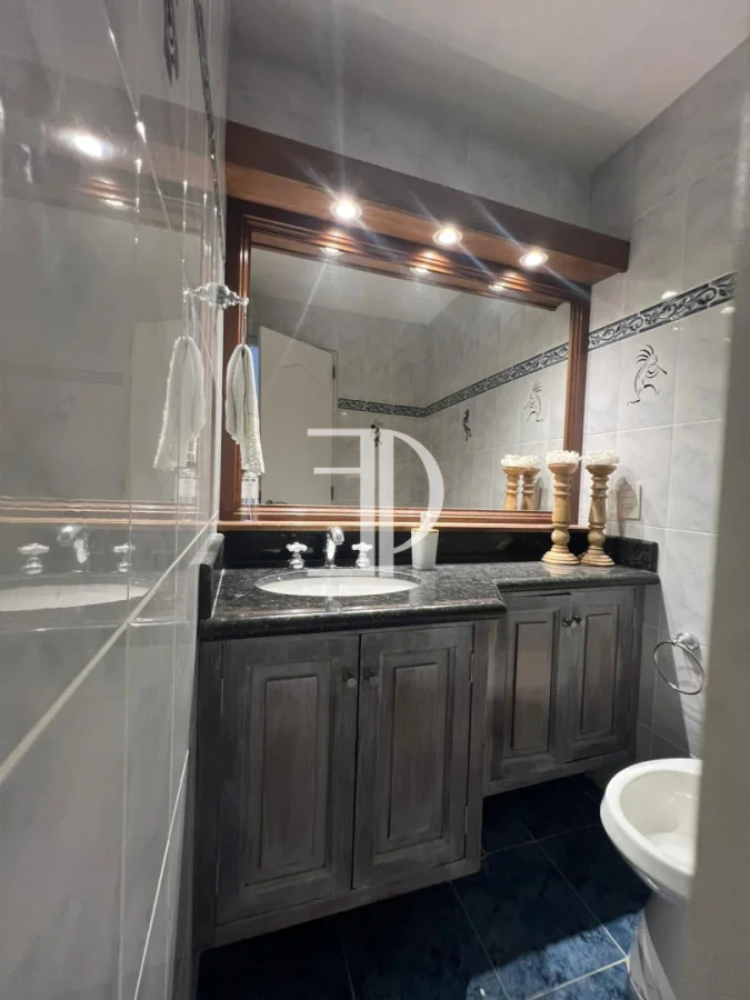 Apartamento en Playa Mansa, propiedad 299140 -Imagen 21