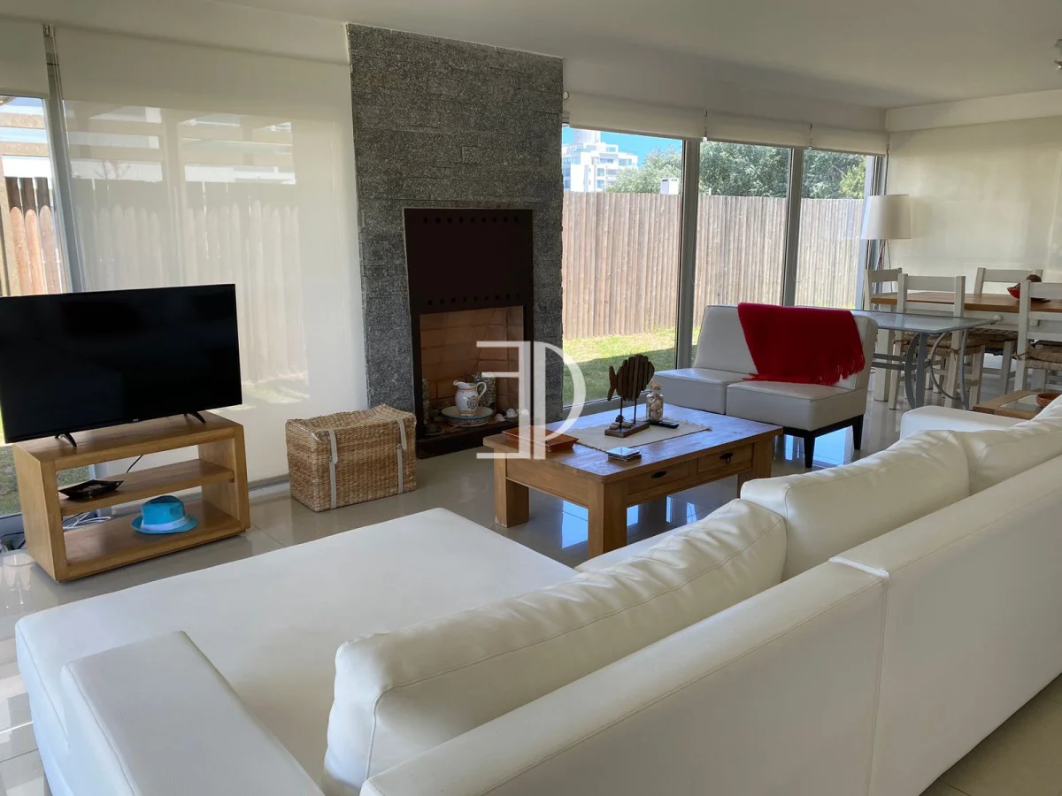Casa en Playa Brava, propiedad 299149 -Imagen 4